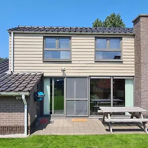 https://vakantiewoning-de-garnaalvisser.hotelsghent.com